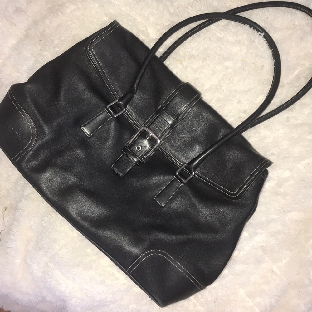 Gorgeous authentic Coach bag!